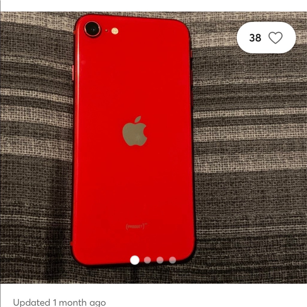 iPhone 9 (SE) red comes with brand new iPhone box and in excellent condition
